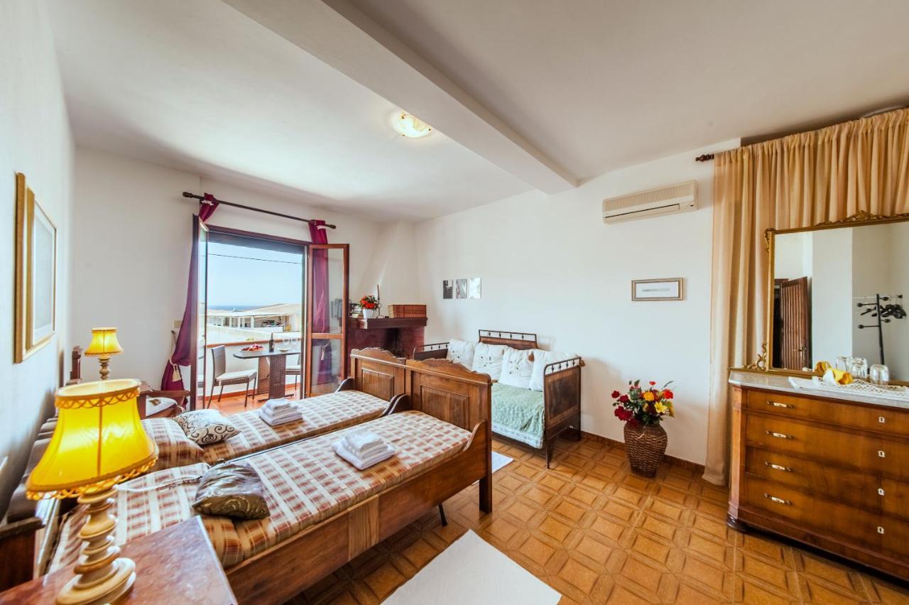 La Casa Di Mannazzotta 1 Bed & Breakfast Castelsardo Ngoại thất bức ảnh